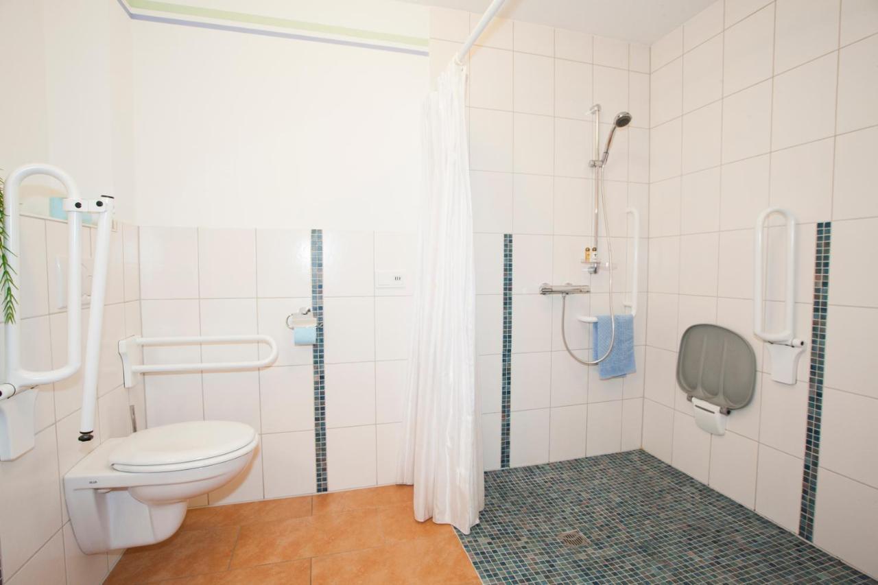 Landhaus Hof-Schlenstedt Stadtallendorf Esterno foto
